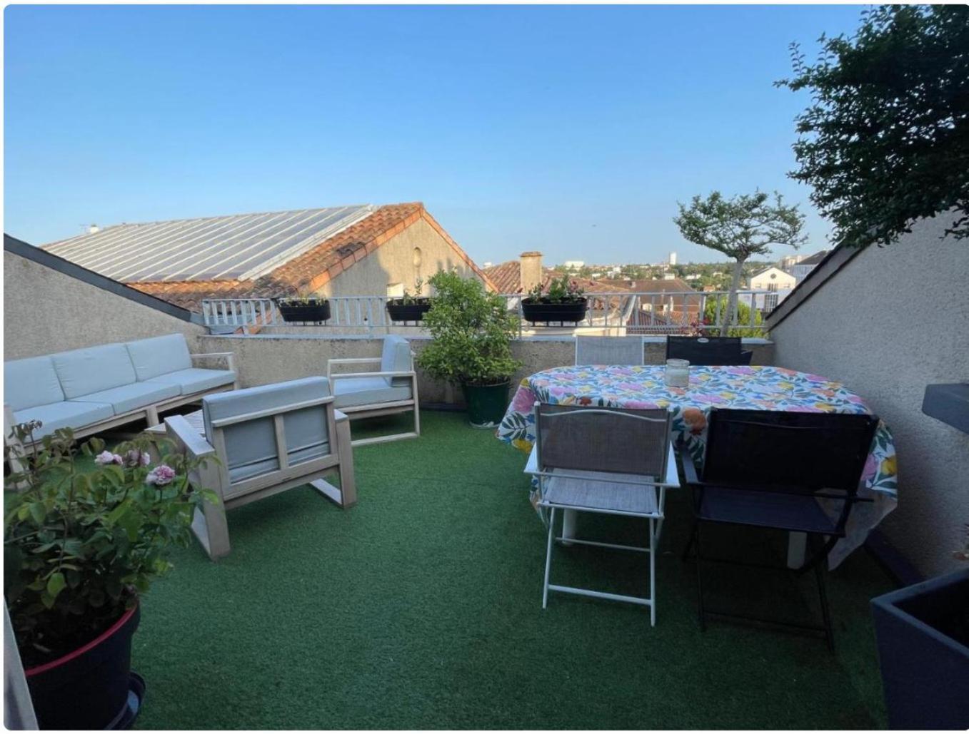 Grand Appartement Hypercentre Avec Terrasse Et Parking 普瓦捷 外观 照片